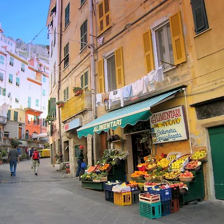Charming In The Hills Surrounding La Spezia